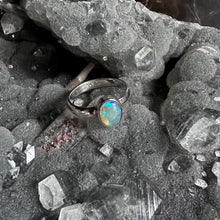 Afbeelding in Gallery-weergave laden, The Ring Opal
