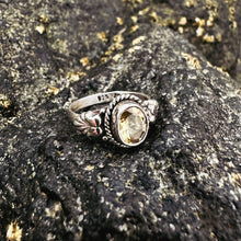 Afbeelding in Gallery-weergave laden, The Ring Citrine
